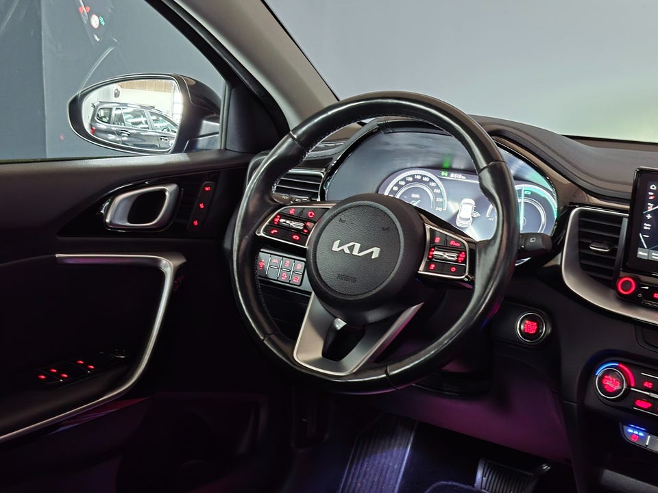 Kia XCeed 1,6 PHEV Upgrade DCT 5d