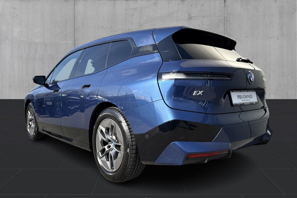 BMW iX xDrive40 Sport 5d