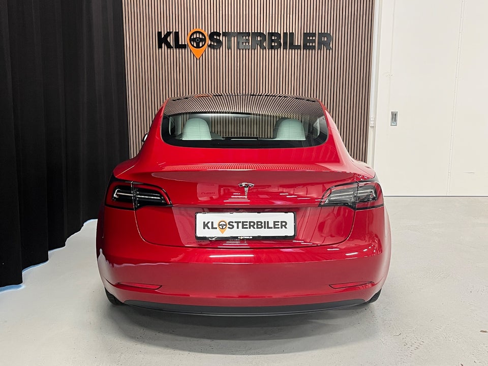 Tesla Model 3 RWD 4d