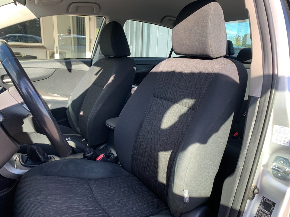 Toyota Corolla 1,6 Luna 4d