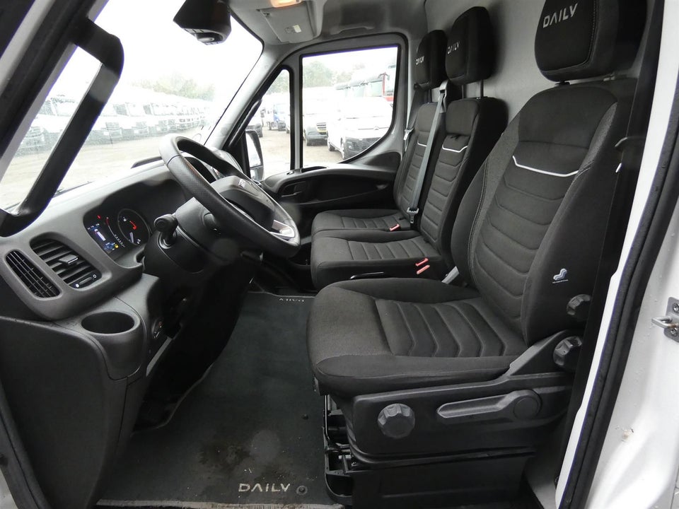 Iveco Daily 3,0 35S18 12m³ Van AG8