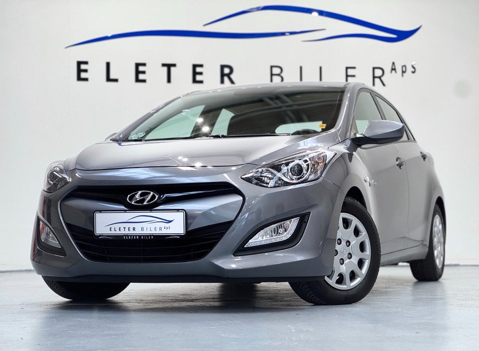 Hyundai i30 1,6 CRDi 110 XTR Eco 5d