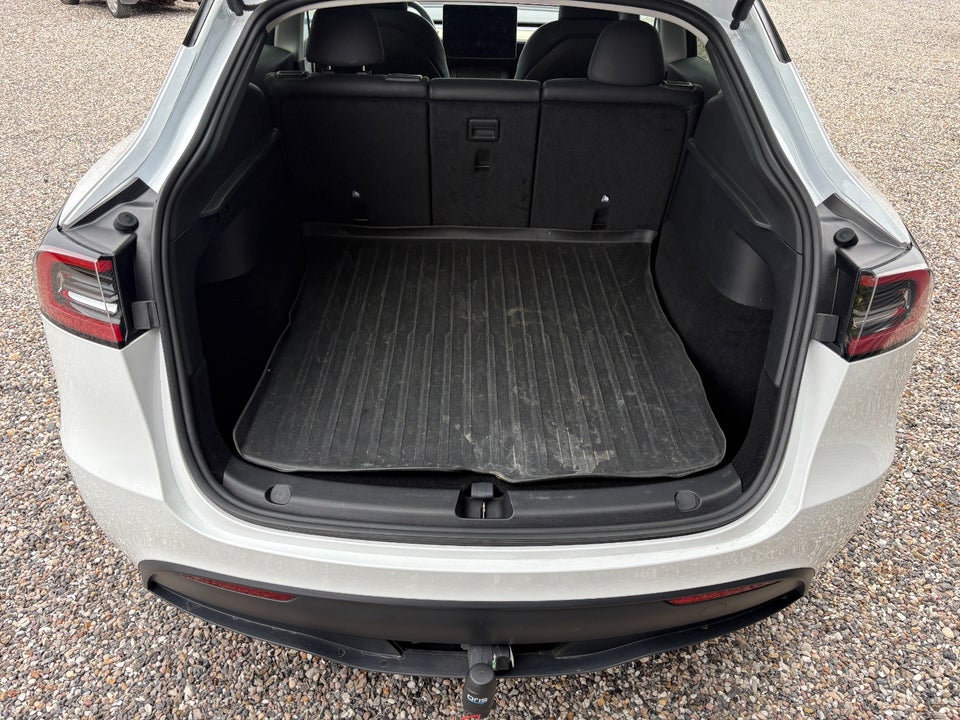 Tesla Model Y RWD 5d