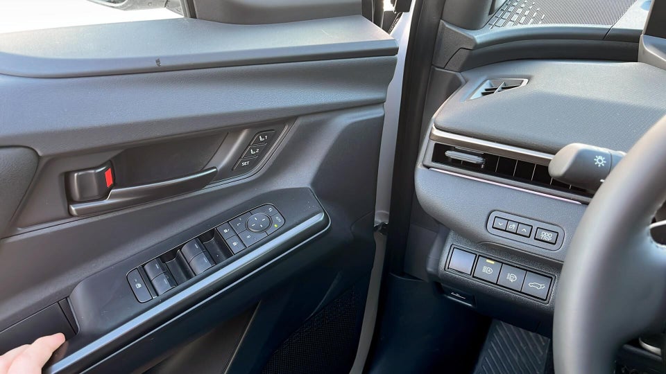 Toyota bZ4X 73 Executive 5d