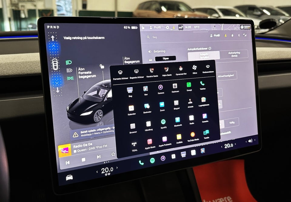 Tesla Model 3 Long Range AWD 4d