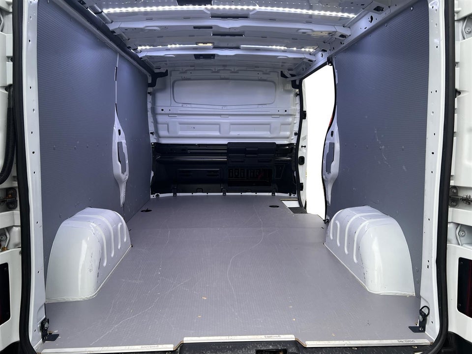 Nissan Primastar 2,0 dCi 150 L2H1 Tekna Van