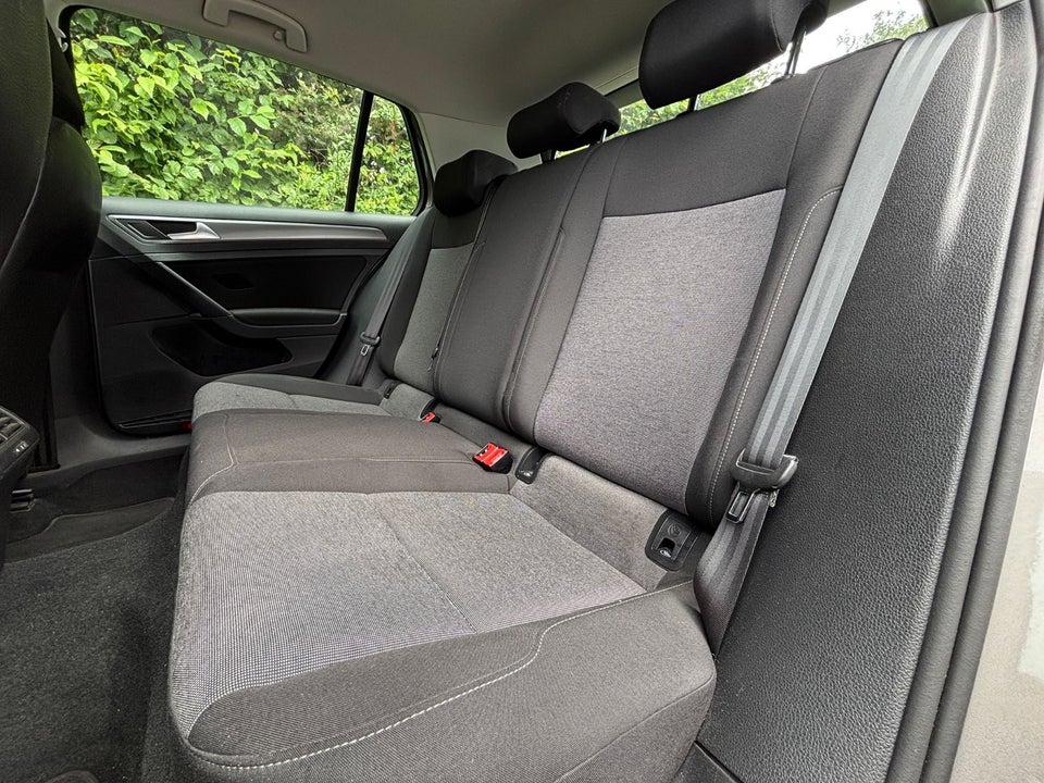 VW Golf VII 1,4 TSi 125 Style BMT 5d