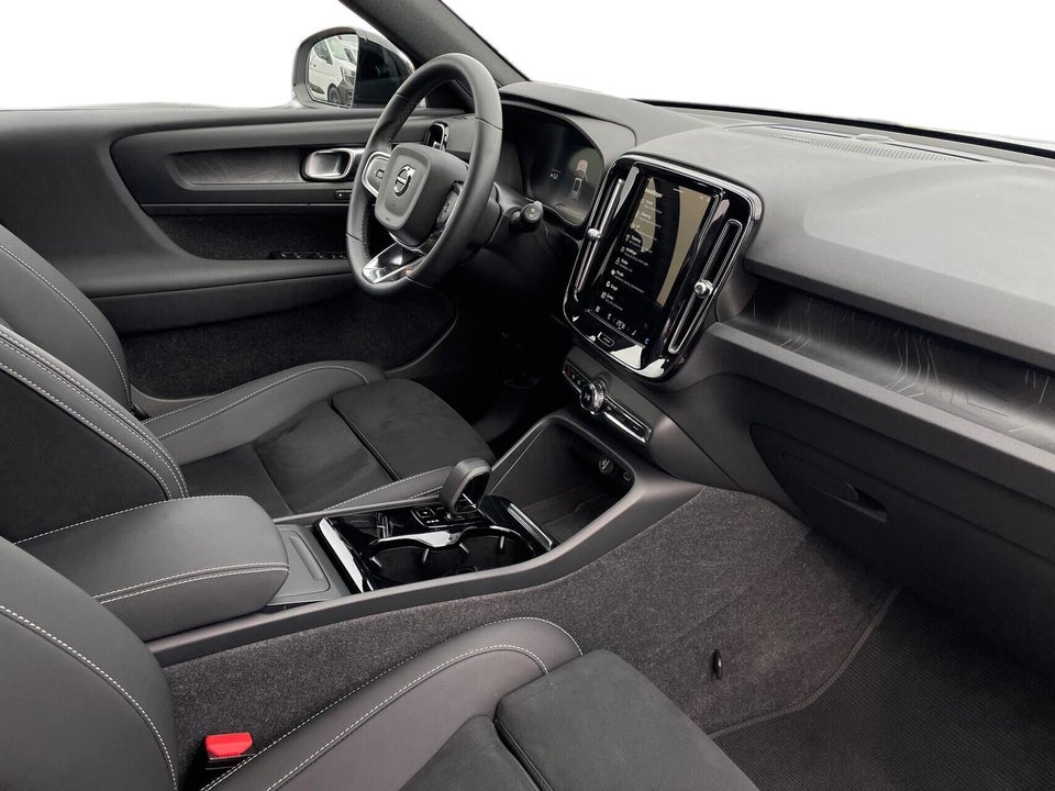 Volvo XC40 ReCharge Twin Ultimate 5d