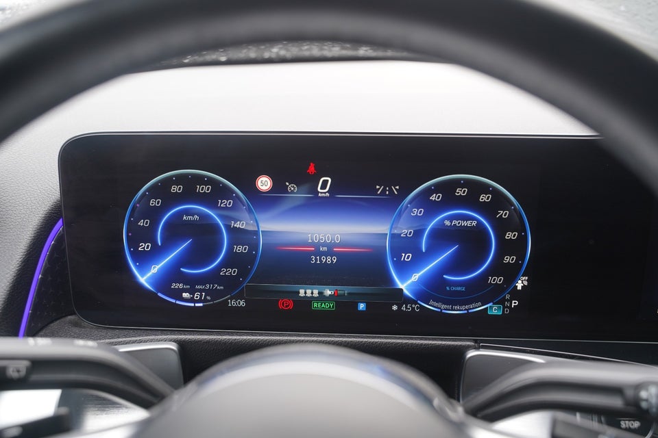 Mercedes EQB250+ Progressive 5d