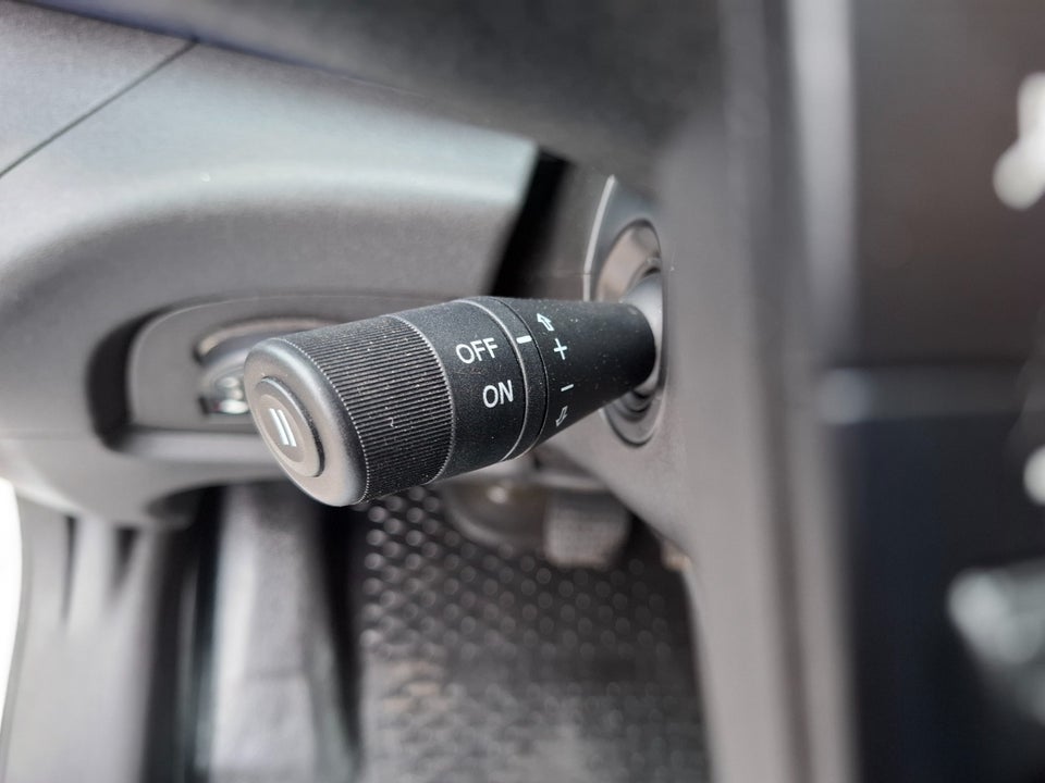 Iveco Daily 2,3 35S16 Alukasse m/lift AG8 2d