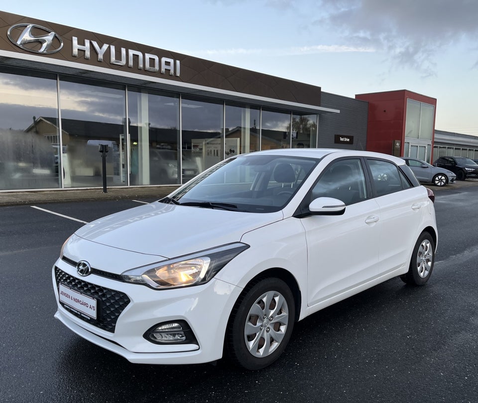 Hyundai i20 1,25 Trend 5d