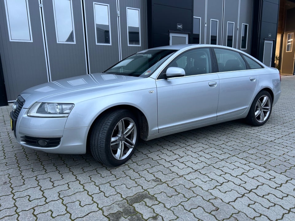 Audi A6 2,4 V6 Multitr. 4d