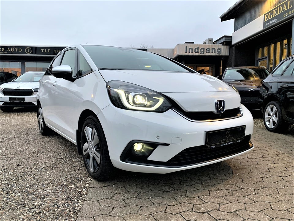 Honda Jazz 1,5 i-MMD Executive eCVT 5d