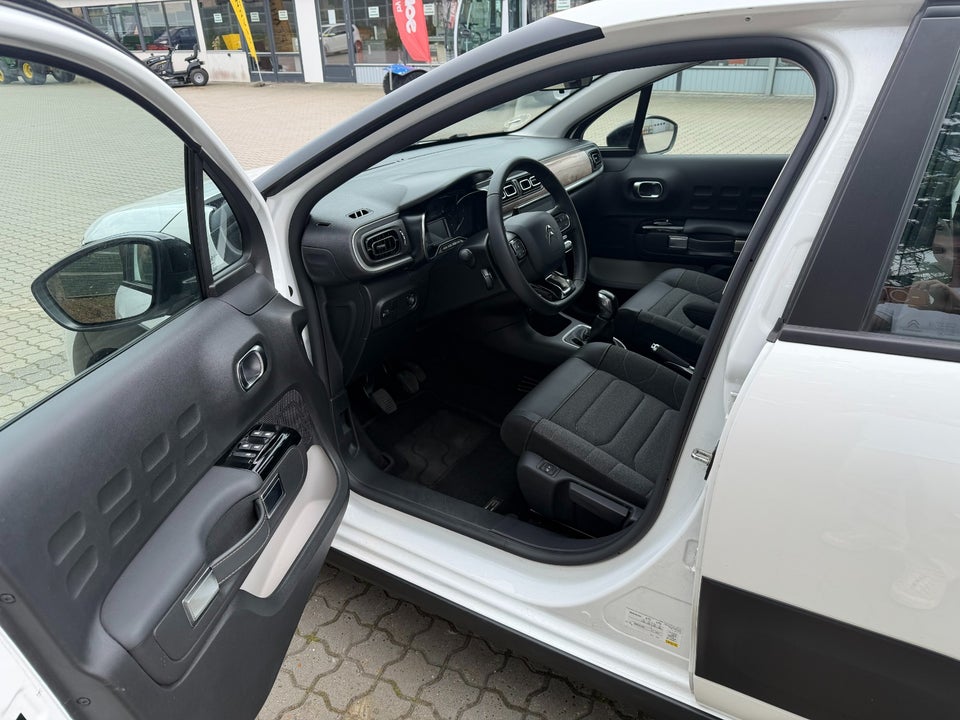 Citroën C3 1,2 PureTech 83 Impress Van 5d