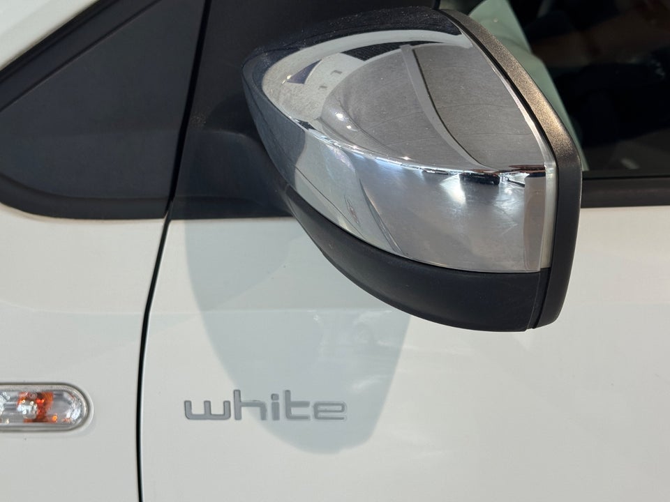 VW Up! 1,0 75 White Up! 5d
