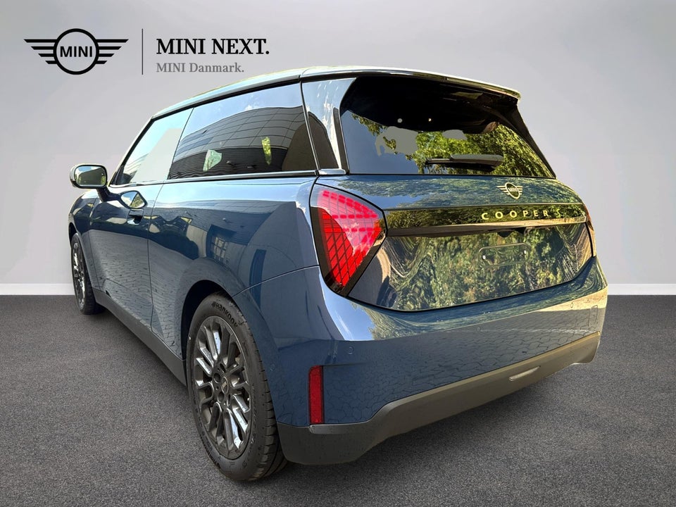 MINI Cooper SE Favoured Trim XL 3d