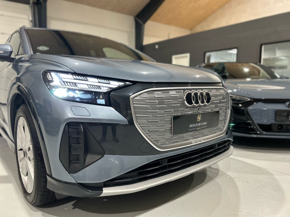 Audi Q4 e-tron 40 Advanced 5d