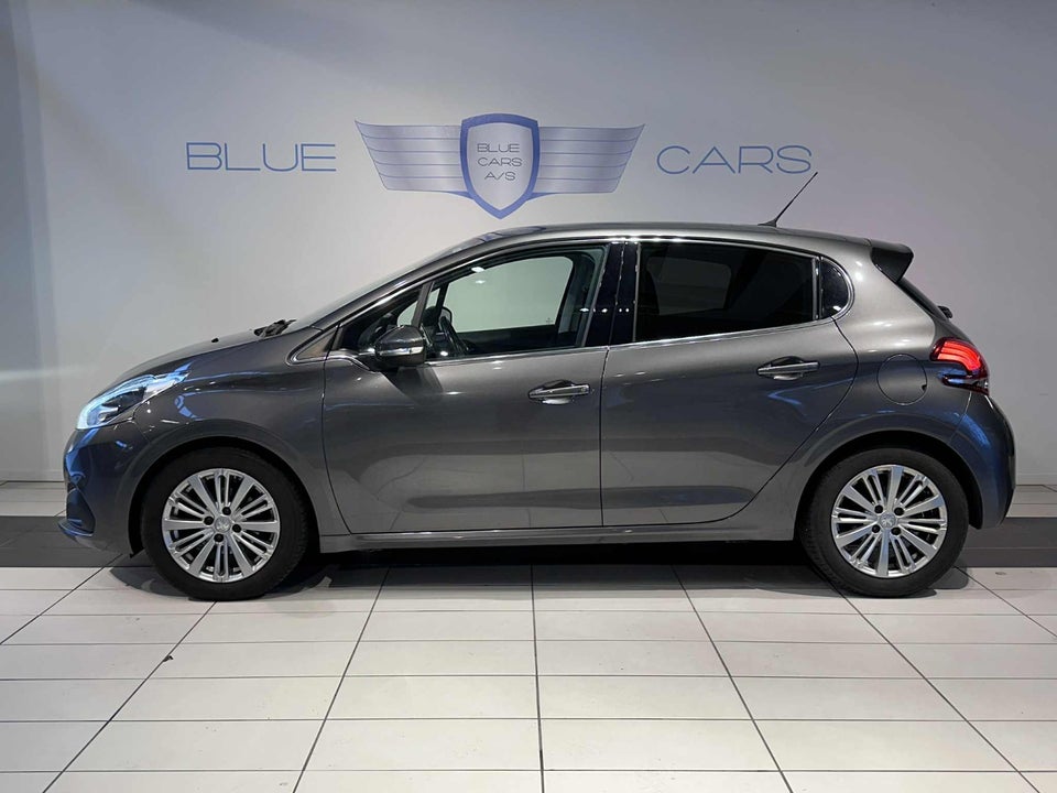 Peugeot 208 1,5 BlueHDi 100 Allure Sky 5d