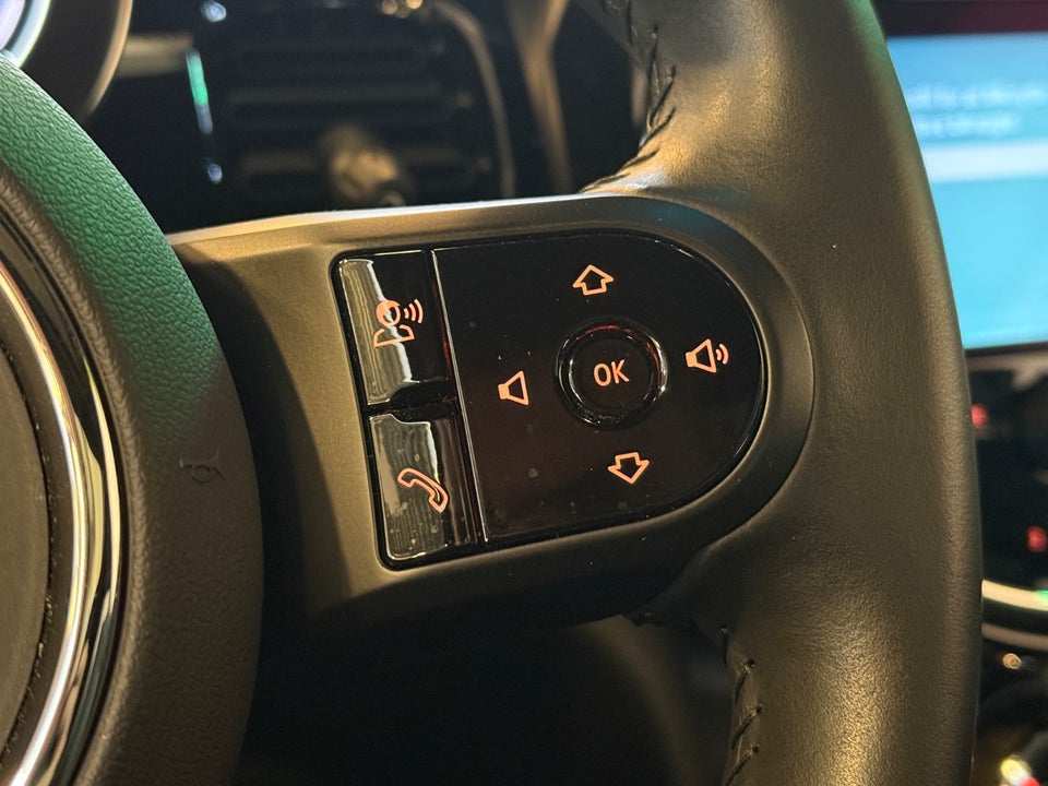 MINI Cooper SE Classic Trim 3d