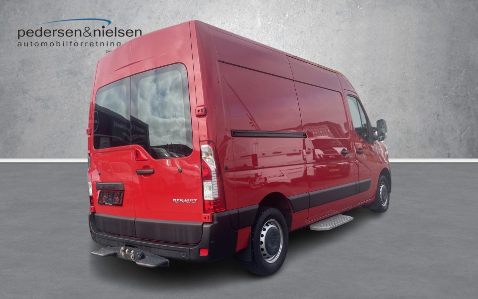 Renault Master IV T33 2,3 dCi 150 L2H2 Kassevogn