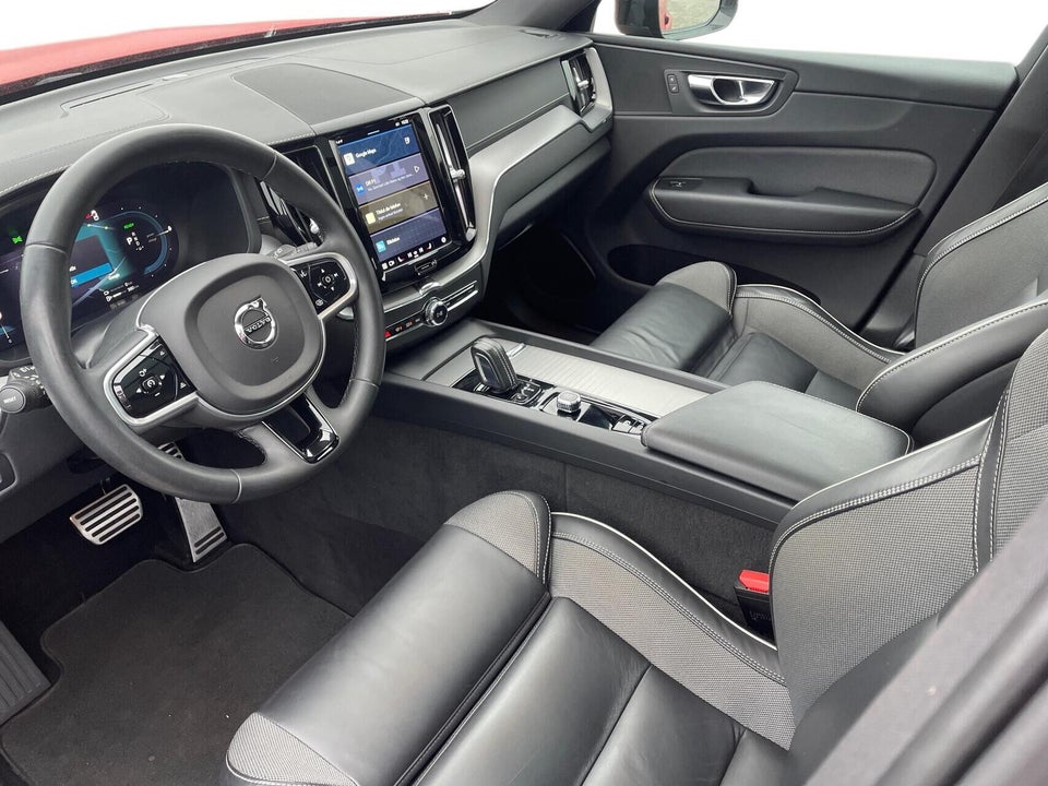 Volvo XC60 2,0 T6 ReCharge R-Design aut. AWD 5d