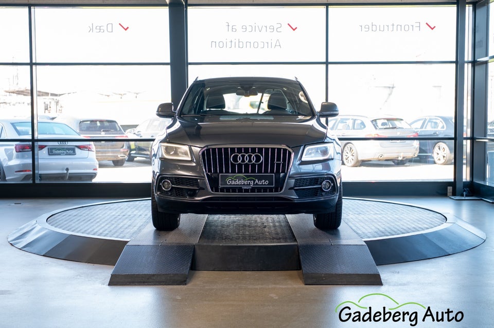 Audi Q5 3,0 TDi 245 S-line quattro S-tr. Van 5d