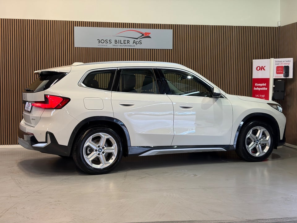 BMW iX1 xDrive30 X-Line 5d