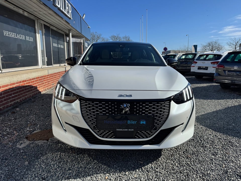 Peugeot e-208 50 GT 5d