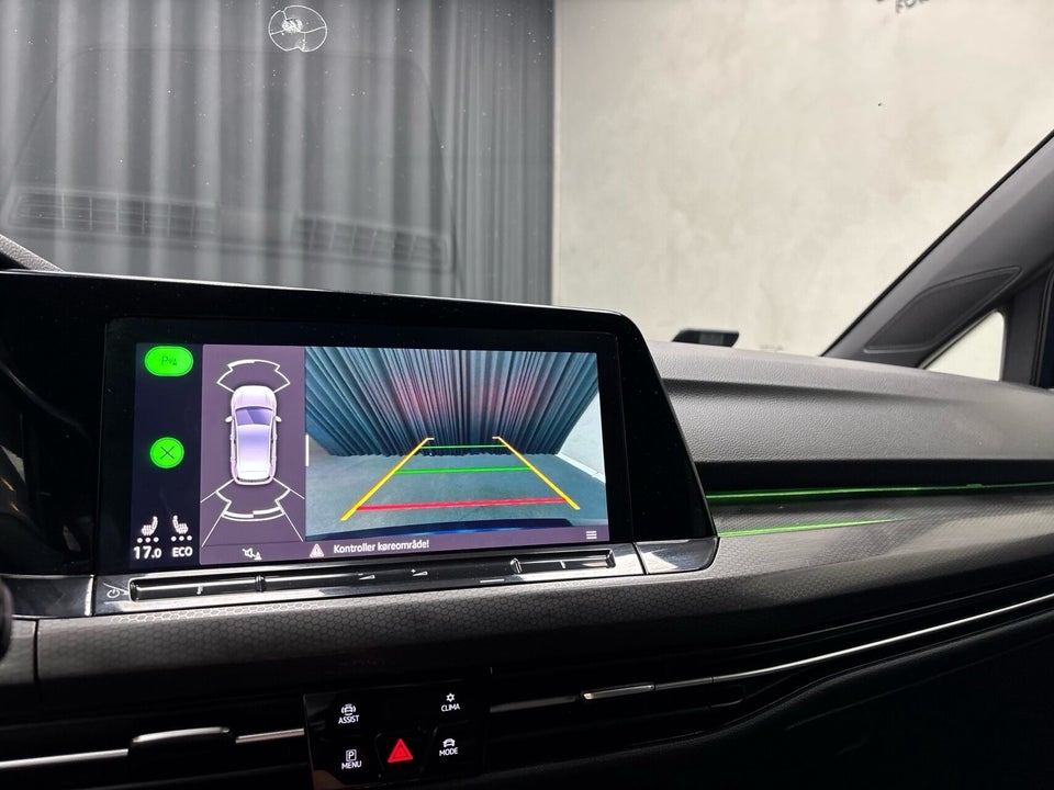 VW Golf VIII 1,4 GTE DSG 5d