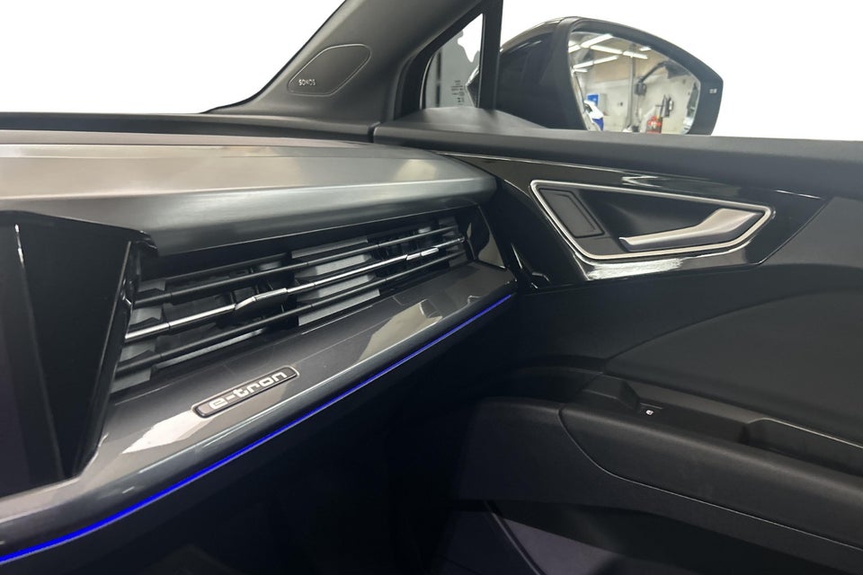 Audi Q4 e-tron 40 Attitude 5d
