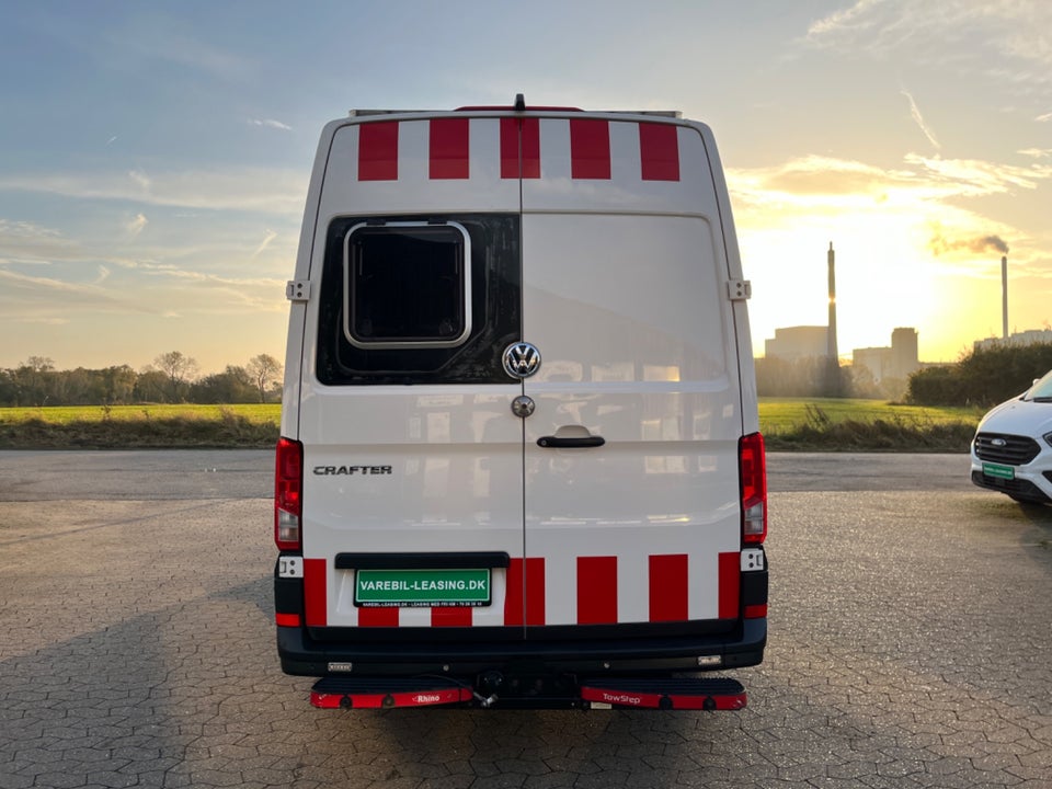 VW Crafter 35 2,0 TDi 140 Kassevogn L3H3 aut.