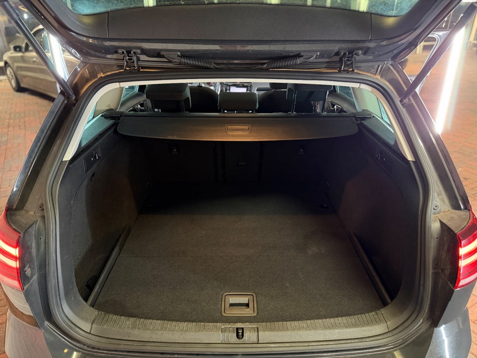 VW Golf VII 1,5 TSi 150 Sound Variant DSG 5d