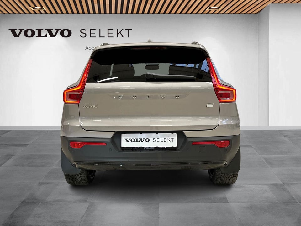 Volvo XC40 ReCharge Extended Range Core 5d