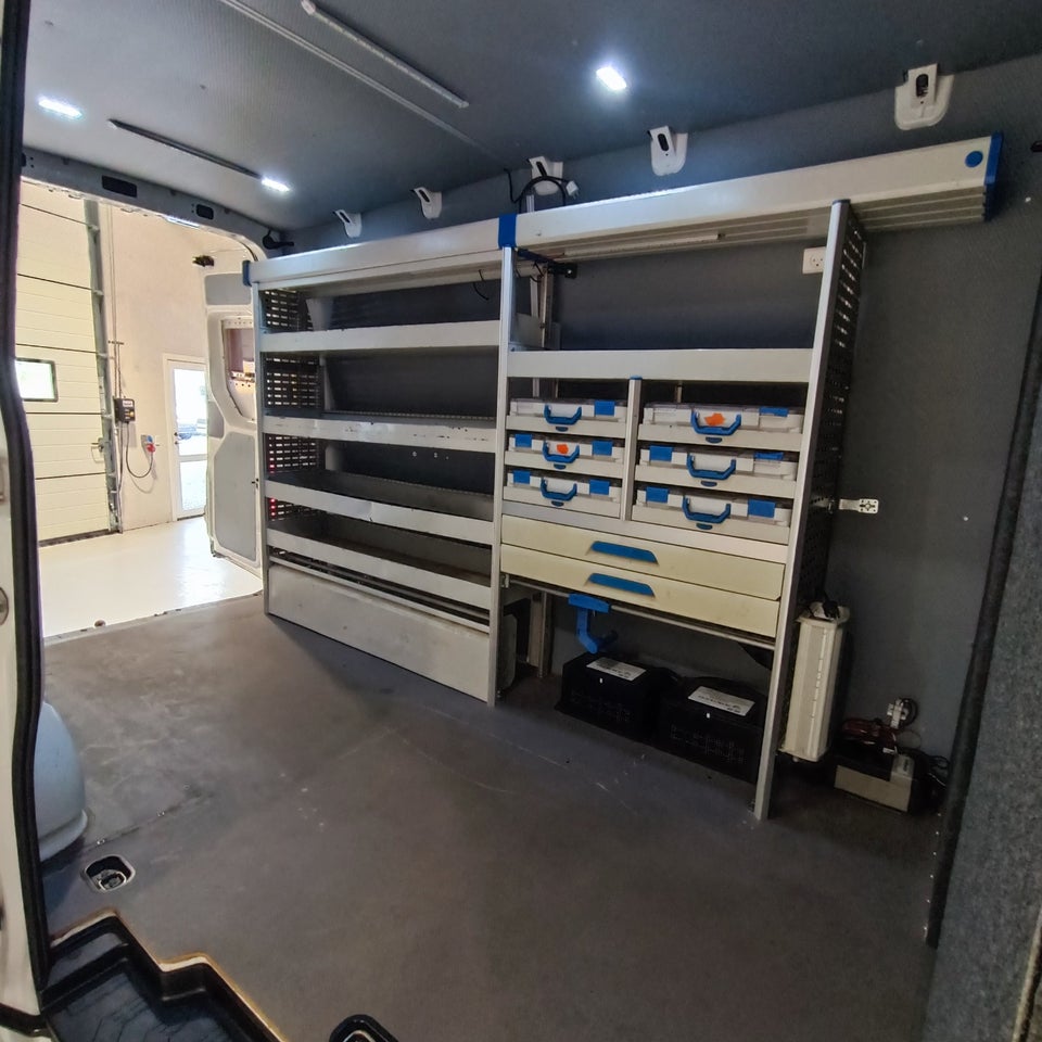 VW Crafter 35 2,0 TDi 140 Kassevogn L3H2