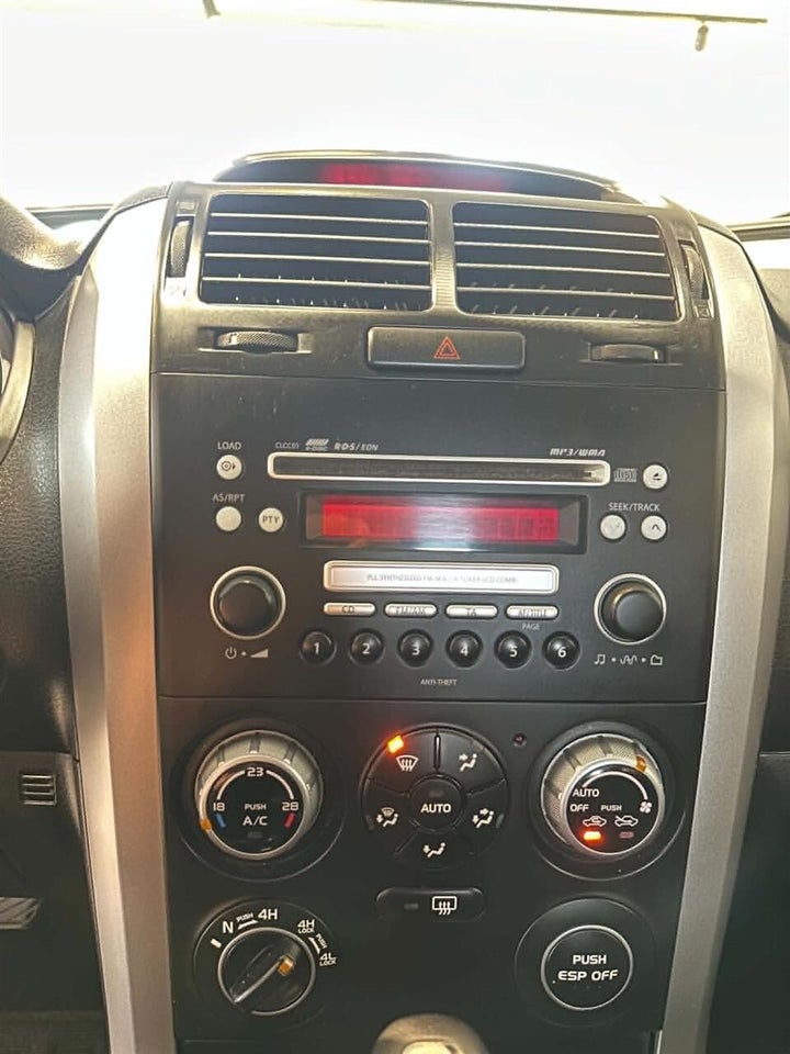 Suzuki Grand Vitara 2,0 GLS aut. 5d