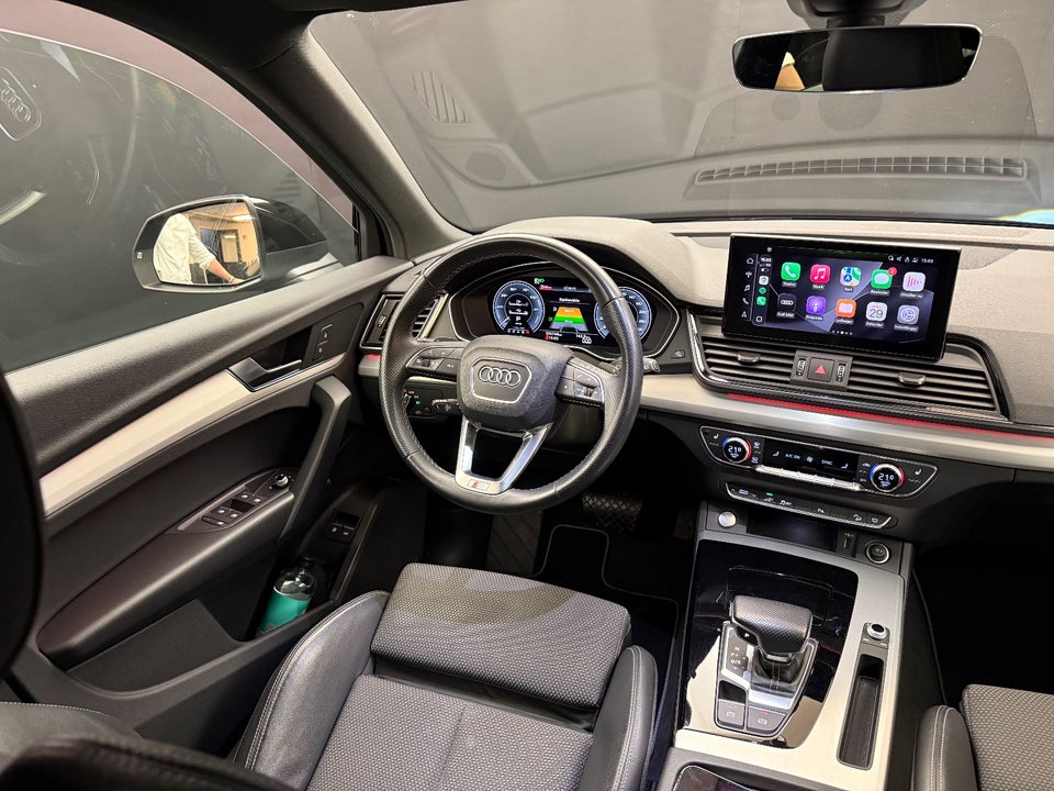 Audi Q5 55 TFSi e S-line quattro S-tr. 5d