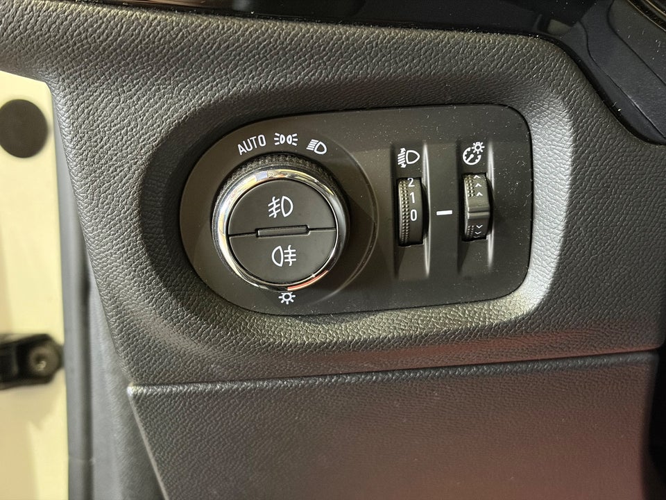 Opel Corsa 1,2 Sport 5d