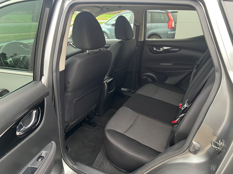 Nissan Qashqai 1,2 Dig-T 115 N-Connecta 5d