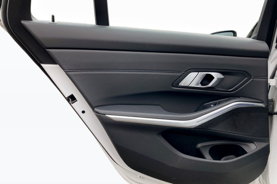 BMW 320d 2,0 Touring Sport Line aut. 5d