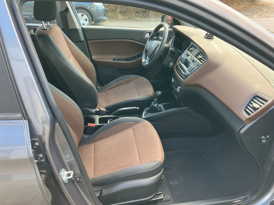 Hyundai i20 1,25 Active+ 5d