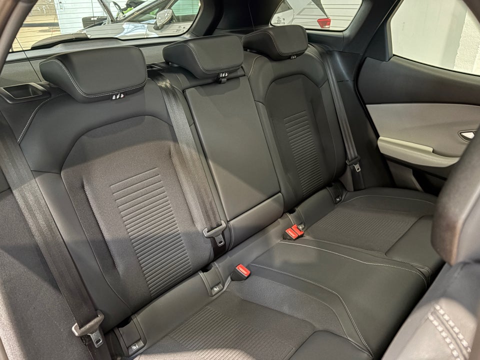 Ford Explorer 79 Premium Extended Range AWD 5d