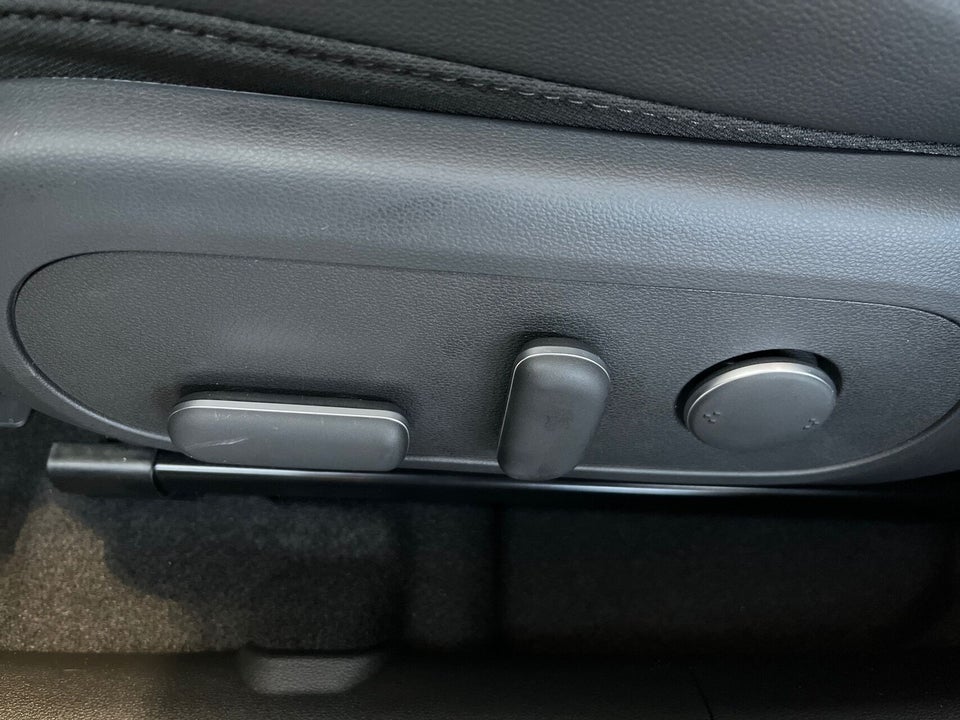 Hyundai Kona 65 EV Ultimate 5d
