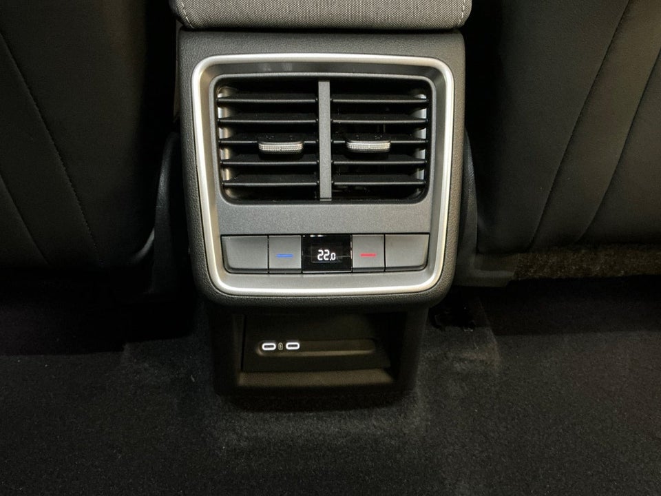 Skoda Enyaq 85 iV Loft 5d