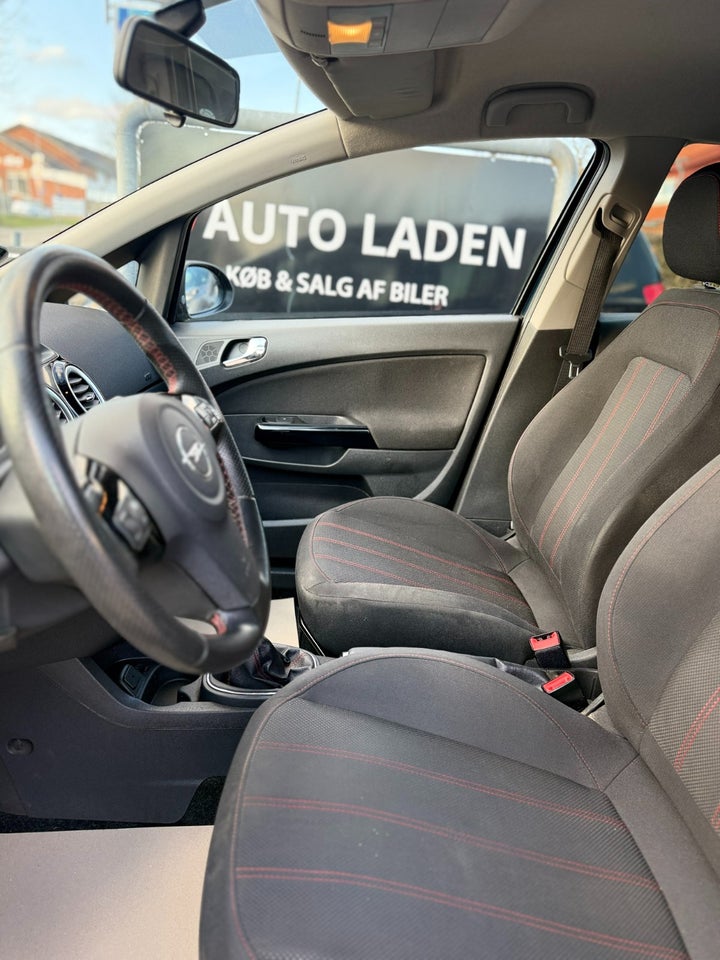 Opel Corsa 1,4 16V Sport 5d