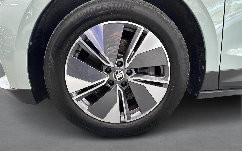 Skoda Enyaq 80x iV Suite 5d