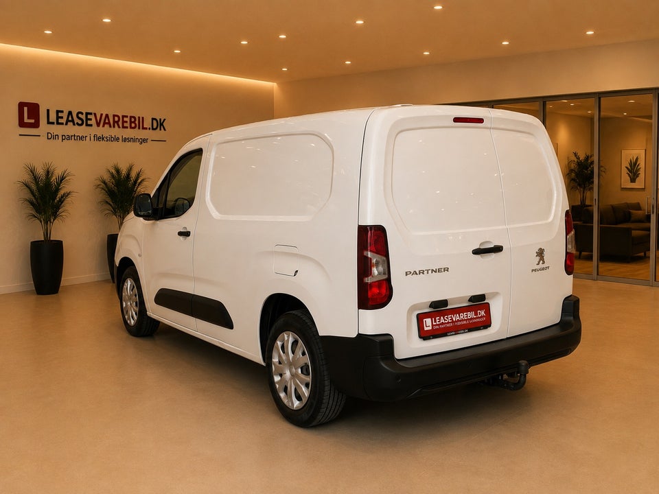 Peugeot Partner 1,5 BlueHDi 130 L2V2 Plus EAT8 Van