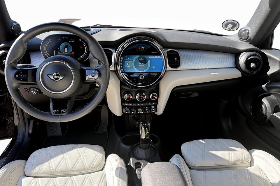 MINI Cooper SE Maximise 3d
