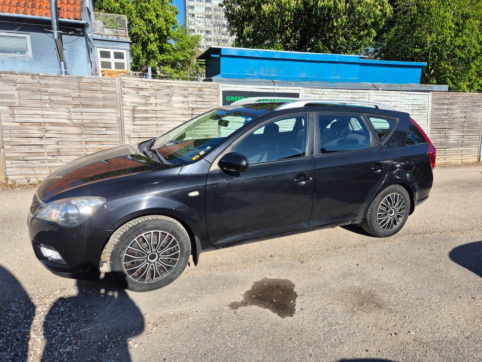 Kia Ceed 1,6 CRDi 128 Limited SW 5d