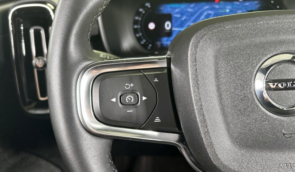 Volvo XC40 P6 ReCharge Core 5d