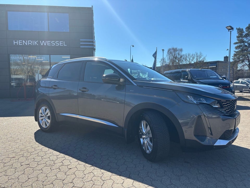 Peugeot 3008 1,6 Hybrid First Selection EAT8 5d